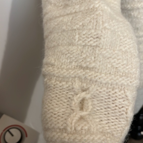 Hand knit sweater - Picture 4 of 7